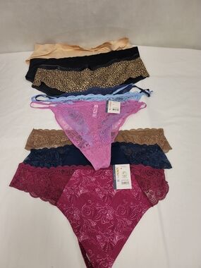 Women’s Lace & Seamless Thong Panty Set - Assorted Colors